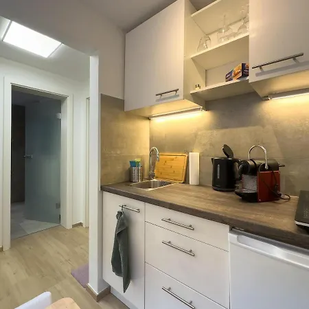 Modernes 1 In Schwabing Naehe Allianz Arena Und Englischer Garten Διαμέρισμα *
